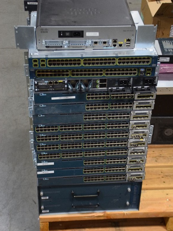 Lot of Cisco Network Equipment #1