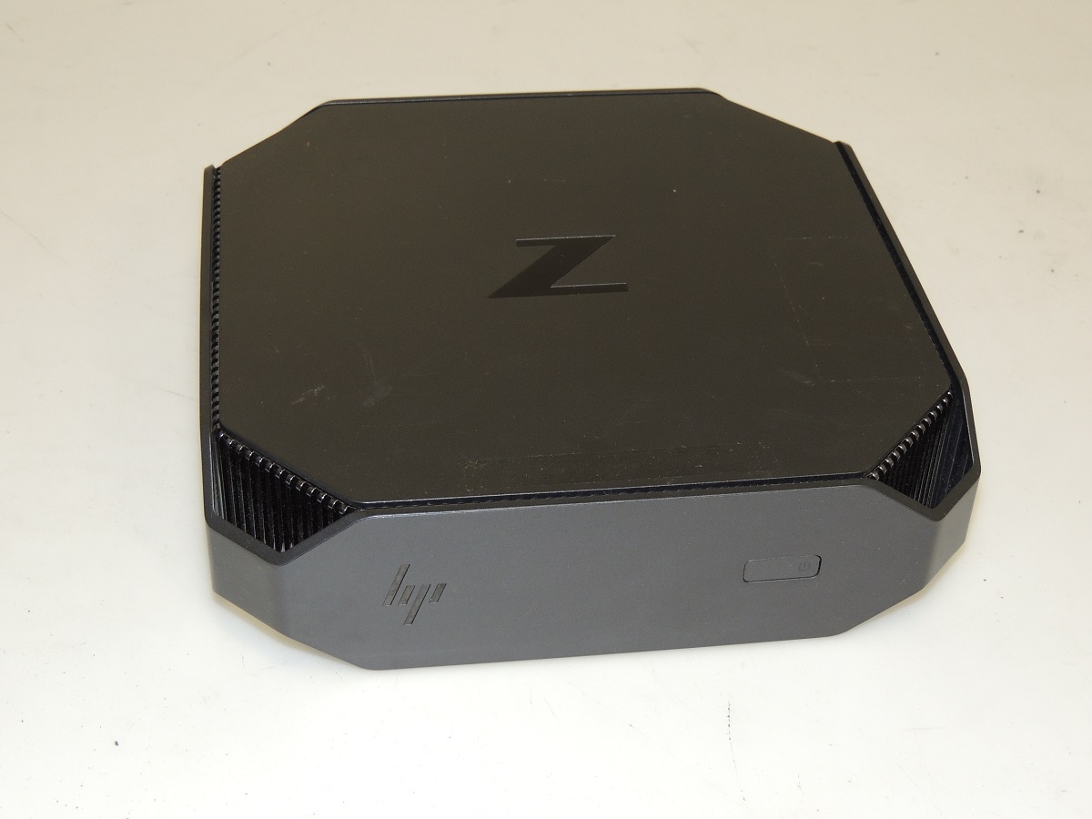  HP Z2 Mini G3 Workstation S/N: 2UA73727Q5