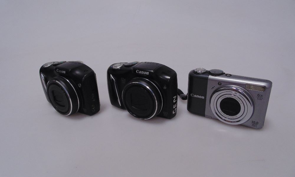 Lot of 3 Cannon Cameras 