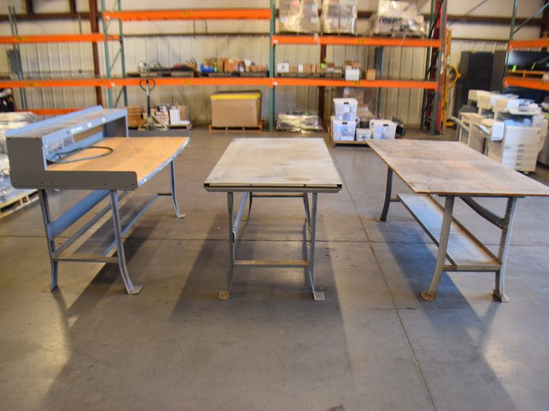 3 Work benches
