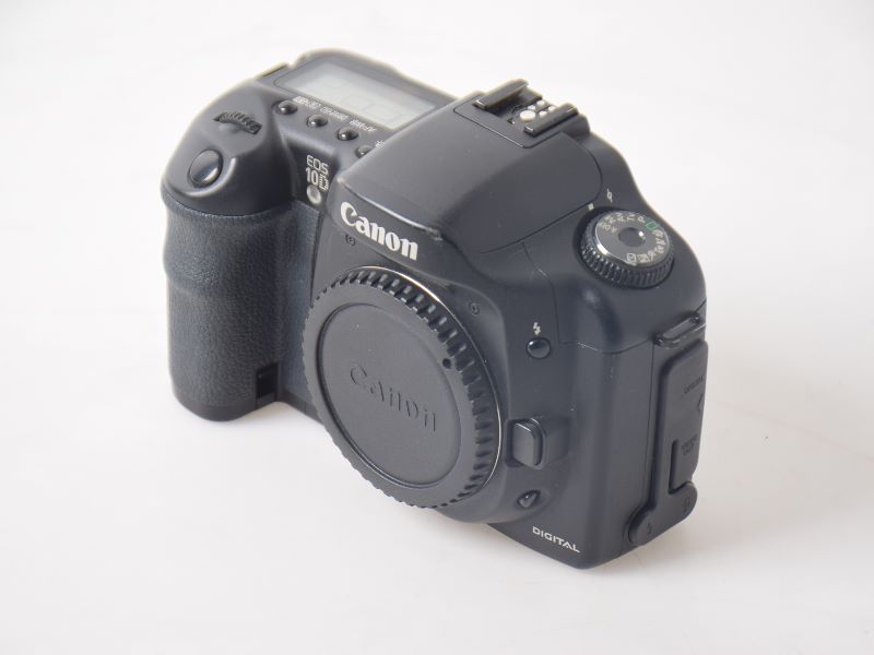 Canon 10D (no serial number)