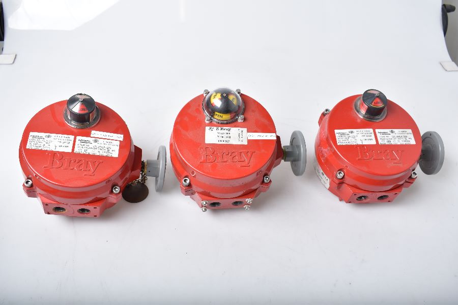 Lot of 3 bray VA-9070 Series Electric Rotary Actuators 